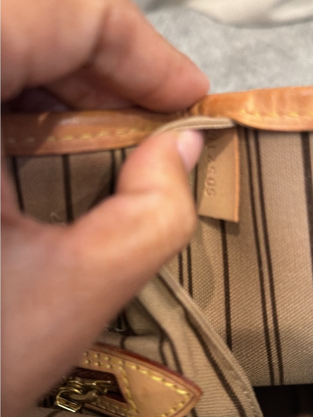 Louis Vuitton Monogram Canvas Tote in Brown and Tan - Picture 5 of 8